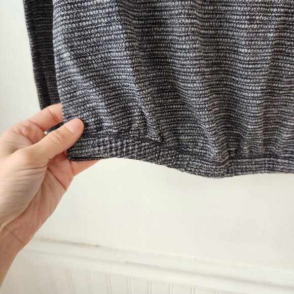 Lululemon Cowl Neck Pullover Sweatshirt Grey Long Sleeve Stretch Women's M - Picture 5 of 6